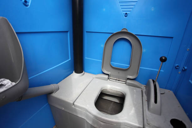Best Porta potty delivery and setup  in Flora, AL
